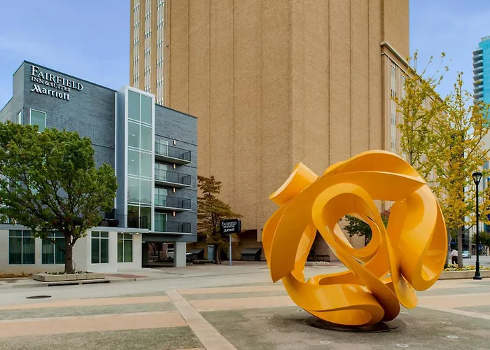 Fairfield & Worth Downtown/convention Center 3*