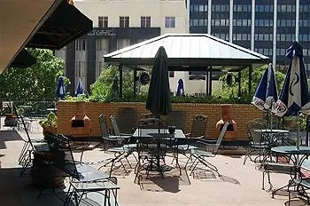 Fairfield & Worth Downtown/convention Center Hotel