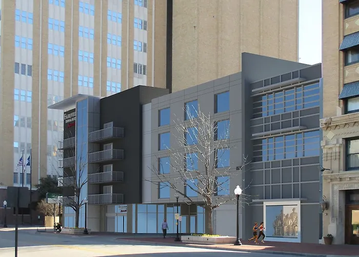 Hotel Fairfield & Worth Downtown/convention Center 3*