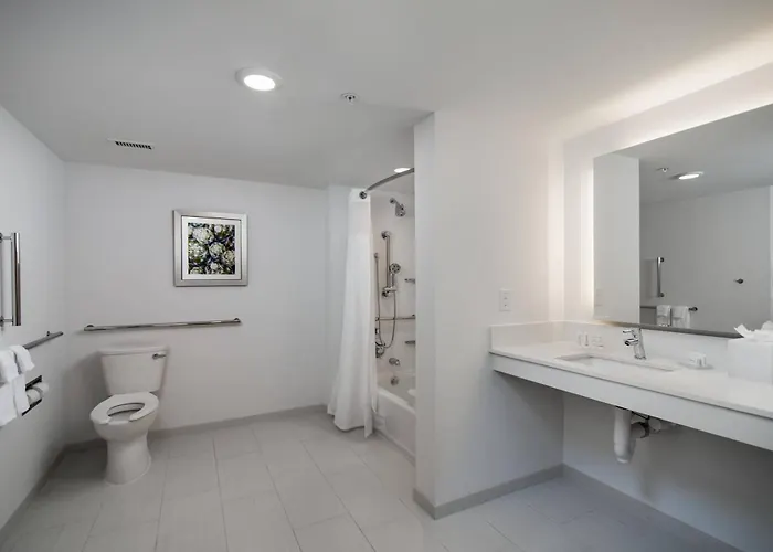 Fairfield & Worth Downtown/convention Center 3*